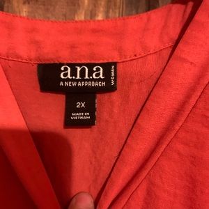 A.N.A. Coral V neck